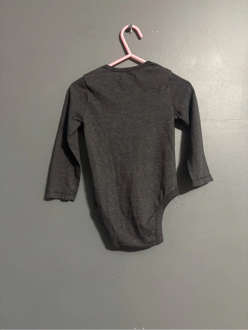 Old Navy dark Gray Long Sleeve classic fall snap closure Bodysuit 18-24 Months